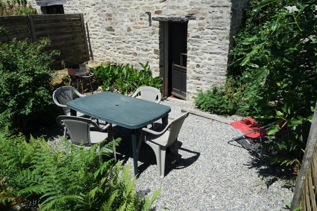 Gîtes oreillard et karrdi Saint-Symphorien  Exteriör bild